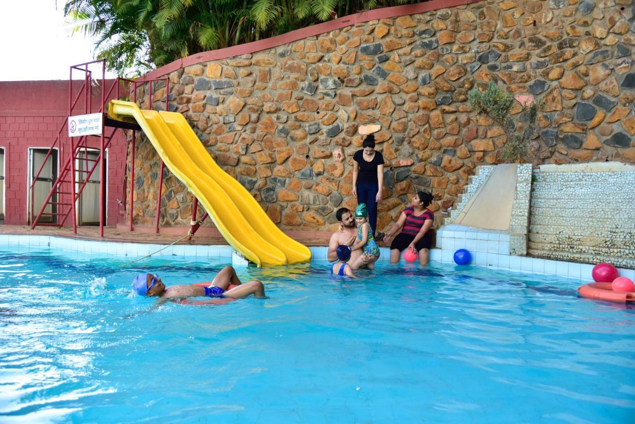 Surya Shibir Resort Pune Luaran gambar